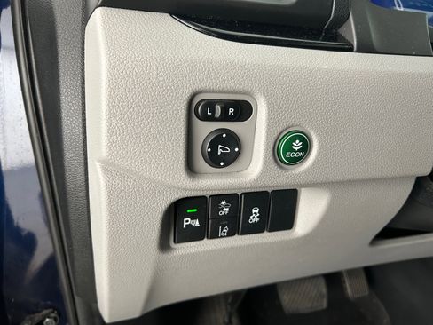 Used 2019 Honda Pilot Touring image 7