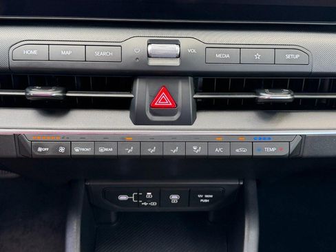 Used 2025 Kia K4 FWD image 36