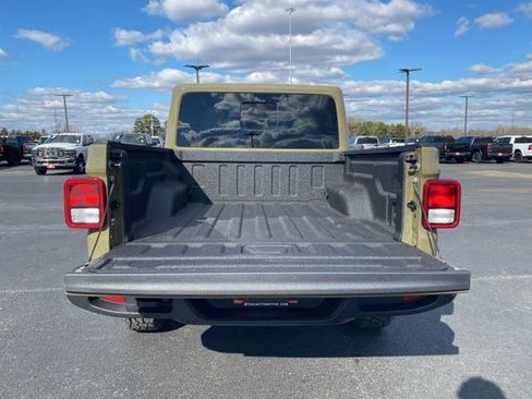 New 2026 Jeep Gladiator Sport AWD/4WD image 39