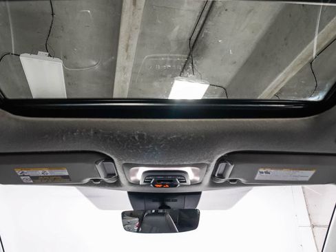 Used 2025 Toyota Corolla Cross XLE w/ Convenience Package FWD image 16