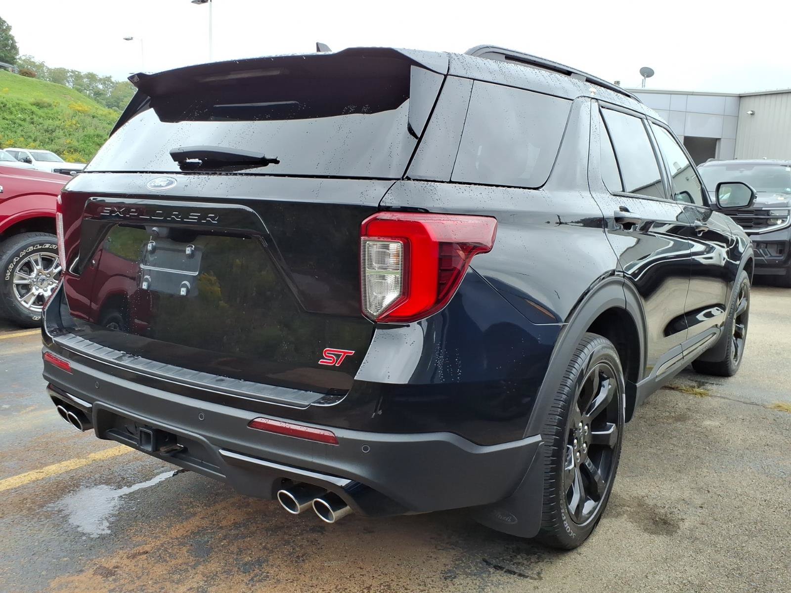 Certified 2023 Ford Explorer ST w/ Equipment Group 401A AWD/4WD image 5