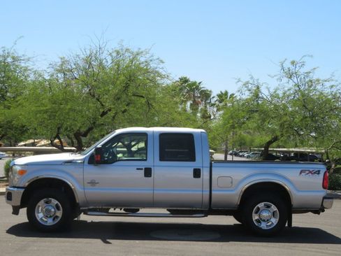 Used 2012 Ford F250 XLT w/ XLT Interior Pkg AWD/4WD image 2