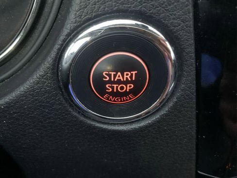 Used 2019 Nissan Rogue SV w/ Premium Package image 31