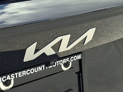 Used 2025 Kia Sorento S AWD/4WD image 29