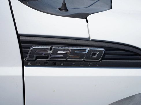 Used 2015 Ford F550 4x4 Crew Cab Super Duty image 32