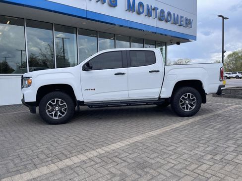 Used 2022 GMC Canyon AT4 w/ Trailering Package AWD/4WD image 2