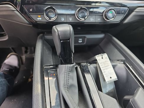 Used 2024 Honda Accord EX-L image 19
