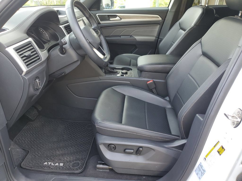 Used 2021 Volkswagen Atlas Cross Sport SE AWD/4WD image 19