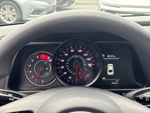 Used 2023 Hyundai Elantra SEL image 27