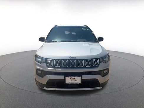 Used 2025 Jeep Compass Limited AWD/4WD image 4