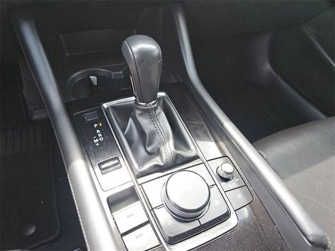 Used 2022 MAZDA MAZDA3 s image 19