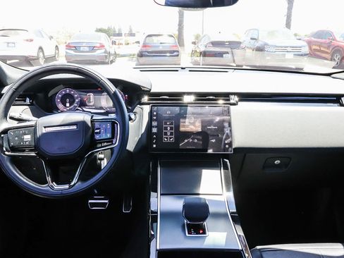 Used 2024 Land Rover Range Rover Velar Dynamic SE AWD/4WD image 19