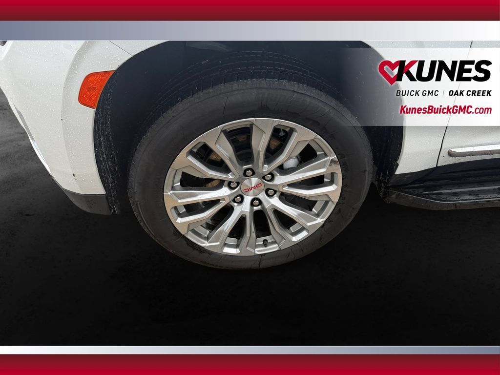 Used 2024 GMC Yukon Denali AWD/4WD image 13