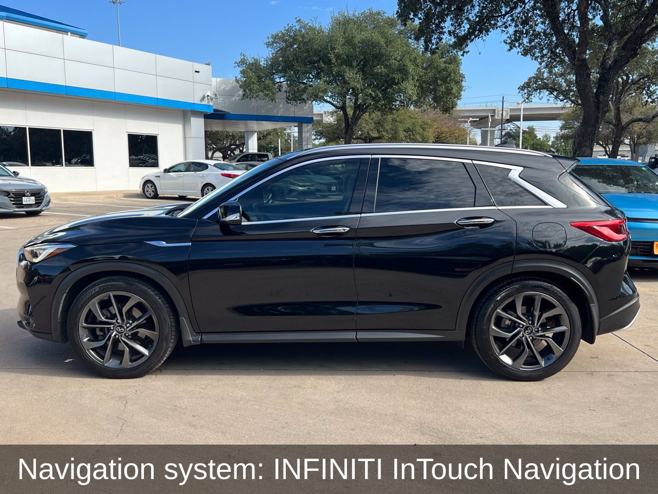 Used 2021 INFINITI QX50 Autograph w/ Premium White Leather Package FWD image 2