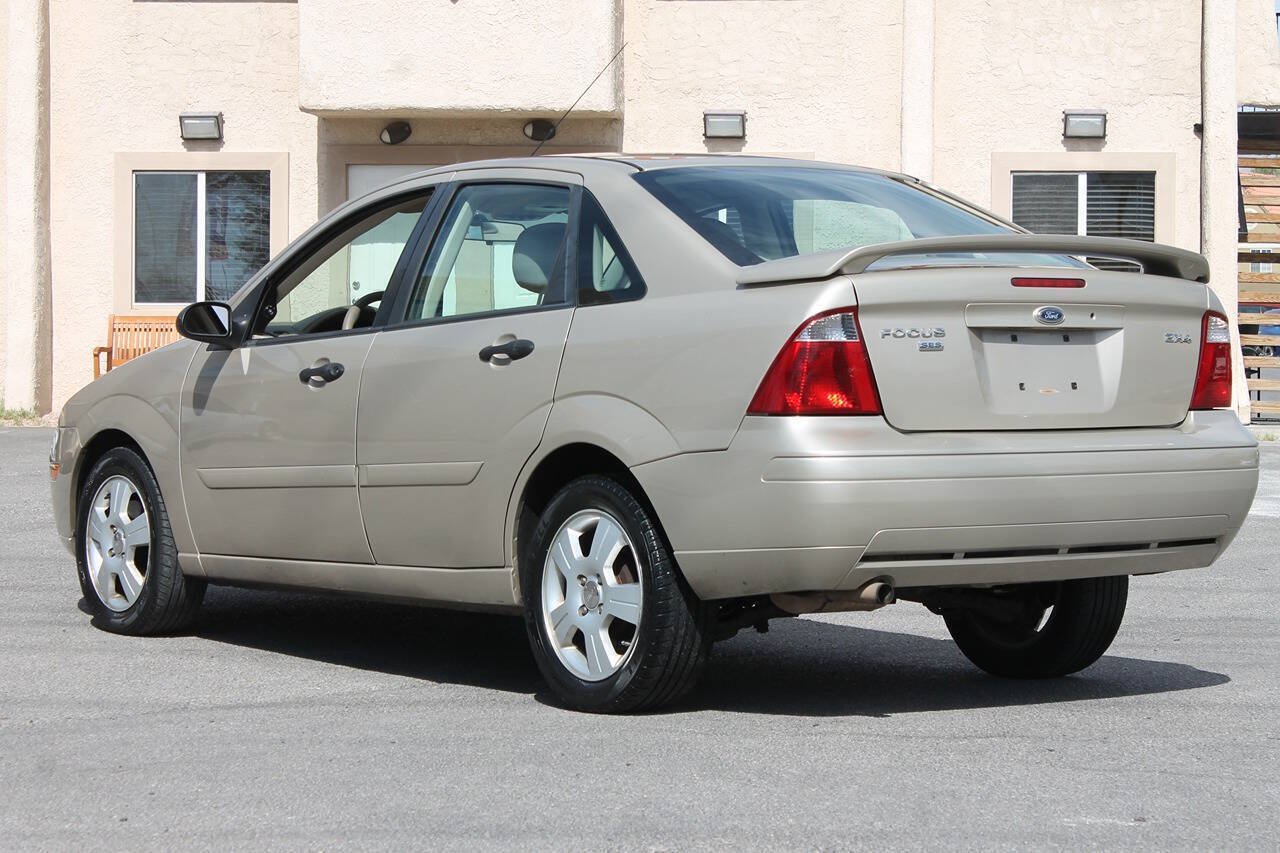 Used 2006 Ford Focus SES FWD image 5