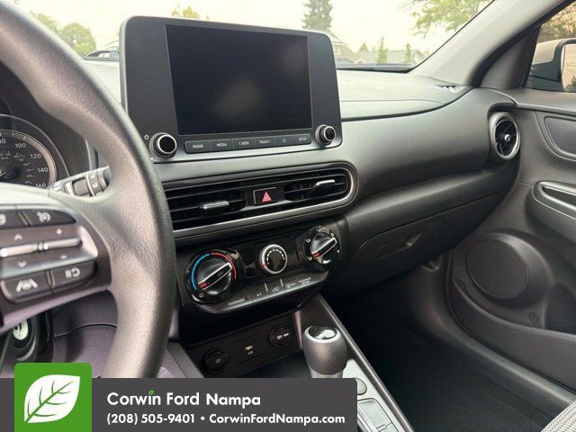 Used 2022 Hyundai Kona SE AWD/4WD image 21
