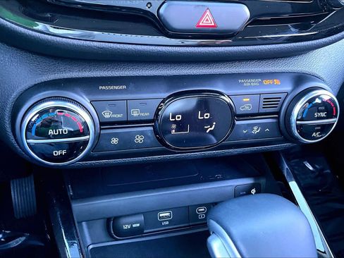 Certified 2023 Kia Soul EX image 32