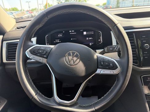Used 2023 Volkswagen Atlas SE FWD image 18