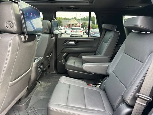 Used 2026 Chevrolet Tahoe Z71 w/ Z71 Off-Road Package AWD/4WD image 15