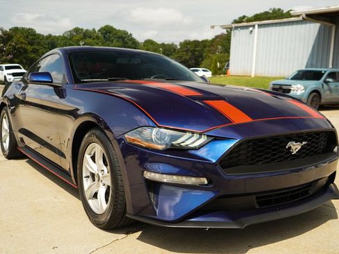 Used 2020 Ford Mustang Coupe RWD image 34