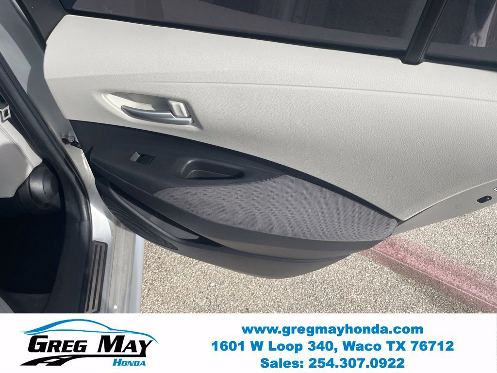 Used 2021 Toyota Corolla LE FWD image 23