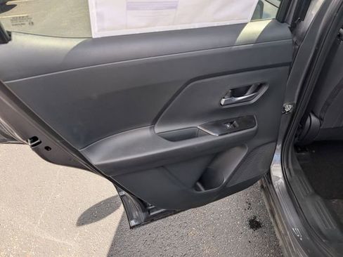 New 2026 Nissan Kicks SV w/ SV Premium Package FWD image 11