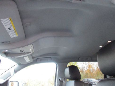 Used 2015 GMC Sierra 1500 SLT w/ SLT Crew Cab Value Package image 16