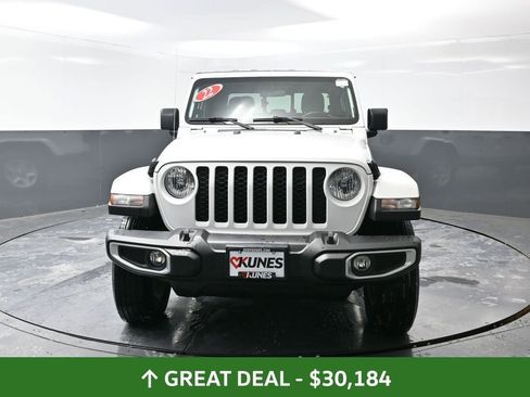 Used 2022 Jeep Gladiator Sport image 8