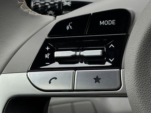 New 2026 Hyundai Elantra Sport FWD image 39
