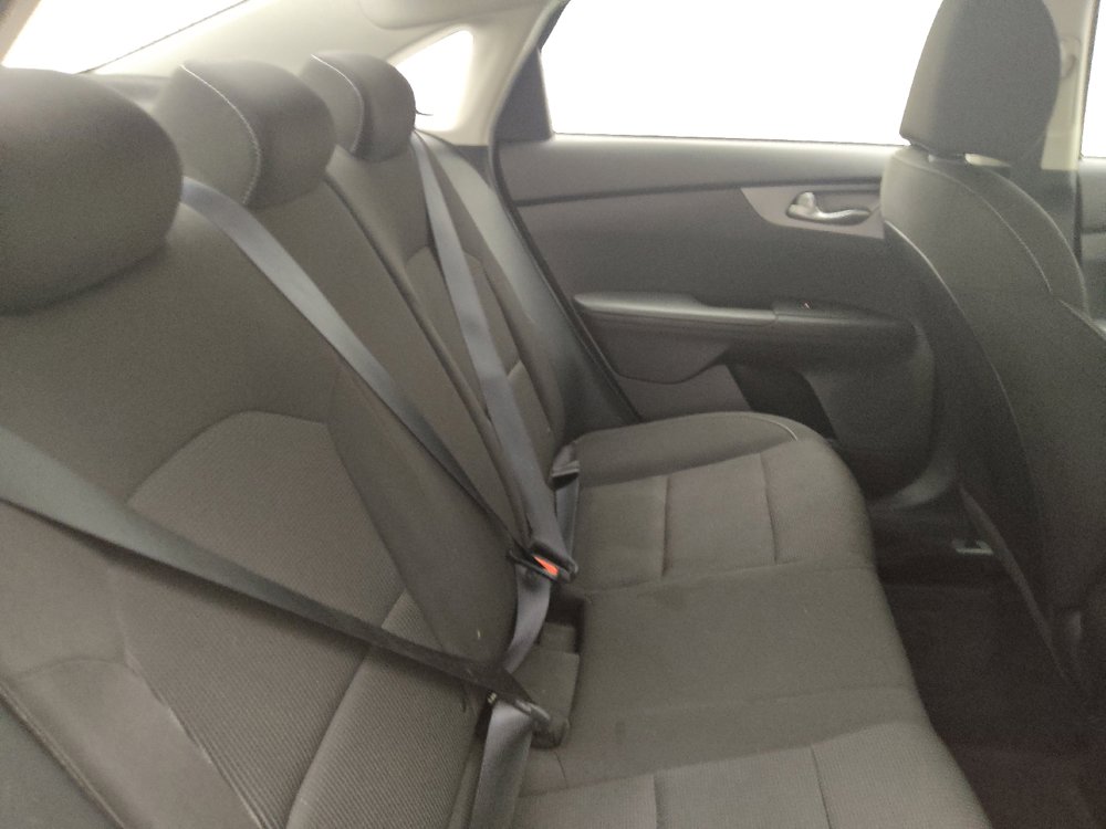 Used 2021 Kia Forte LXS FWD image 19