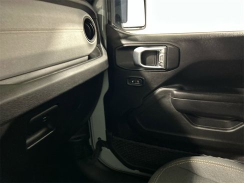 Used 2024 Jeep Wrangler Unlimited w/ Convenience Group image 26