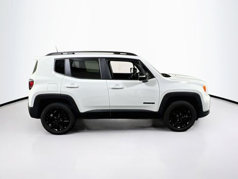 Used 2022 Jeep Renegade Altitude w/ Convenience Group AWD/4WD image 4