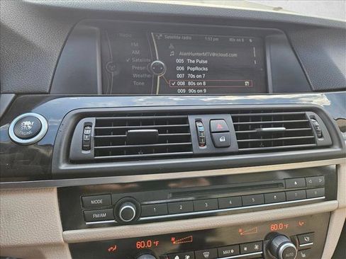 Used 2011 BMW 528i Sedan image 12