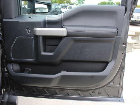 Used 2018 Ford F150 Lariat w/ Equipment Group 502A Luxury AWD/4WD image 30