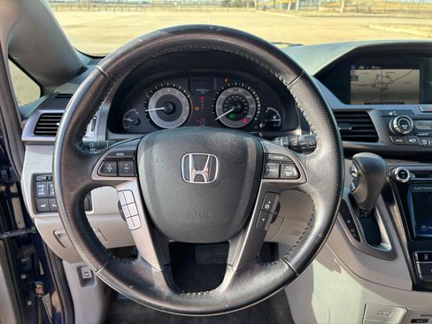 Used 2014 Honda Odyssey Touring image 16
