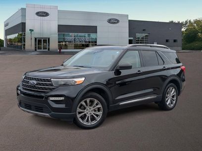 Certified 2022 Ford Explorer XLT w/ Equipment Group 202A