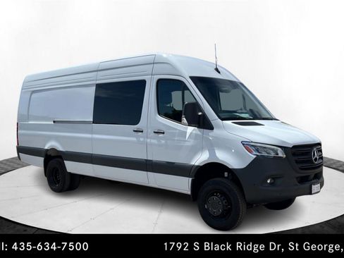 Used 2025 Mercedes-Benz Sprinter 3500 image 7