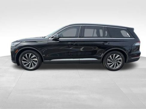 Used 2025 Lincoln Aviator 2WD w/ Equipment Group 101A image 4