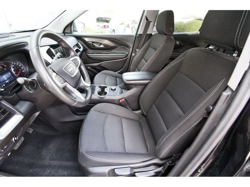 Used 2024 GMC Terrain SLE FWD image 6