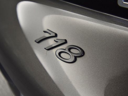 Certified 2025 Porsche 718 Boxster RWD image 43