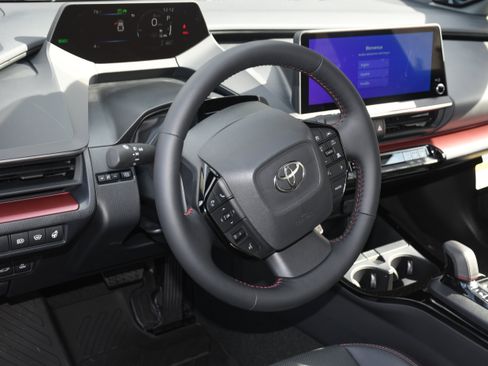 New 2026 Toyota Prius Plug-In Hybrid image 4