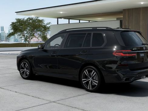 New 2027 BMW X7 xDrive40i w/ M Sport Package AWD/4WD image 2