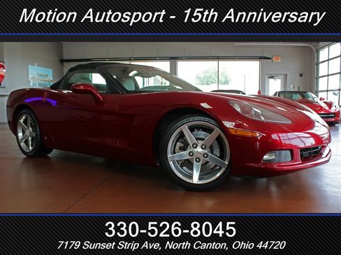 Used 2006 Chevrolet Corvette Convertible w/ Preferred Equipment Group RWD image 2