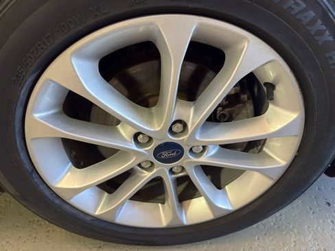 Used 2020 Ford Fusion SE FWD image 34