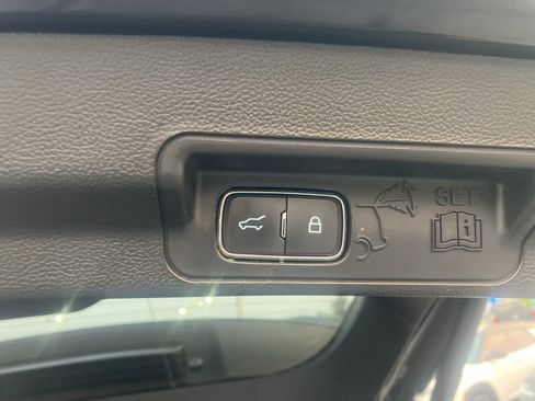 Used 2023 Ford Explorer XLT w/ Equipment Group 202A AWD/4WD image 3