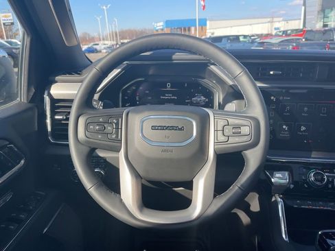 Used 2025 GMC Sierra 1500 Denali w/ Technology Package image 18
