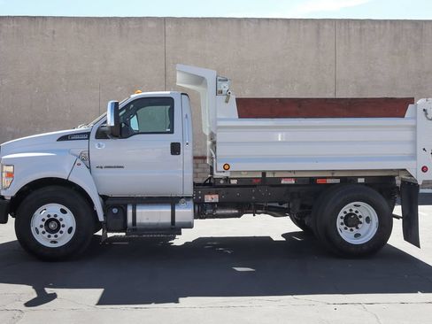 Used 2021 Ford F650 2WD Regular Cab Super Duty image 5