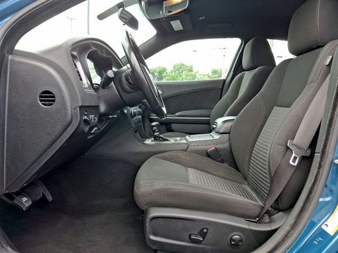 Used 2023 Dodge Charger SXT RWD image 11
