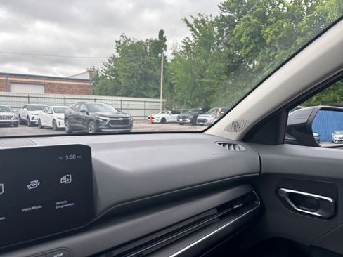 Used 2025 Kia K4 LXS image 34