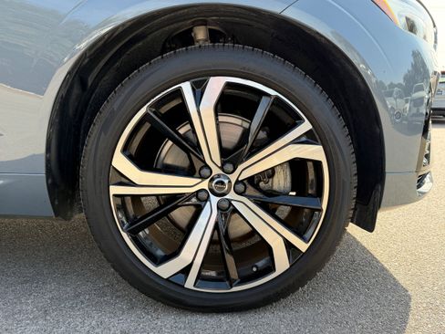 Certified 2023 Volvo XC60 T8 Ultimate w/ Climate Package image 9